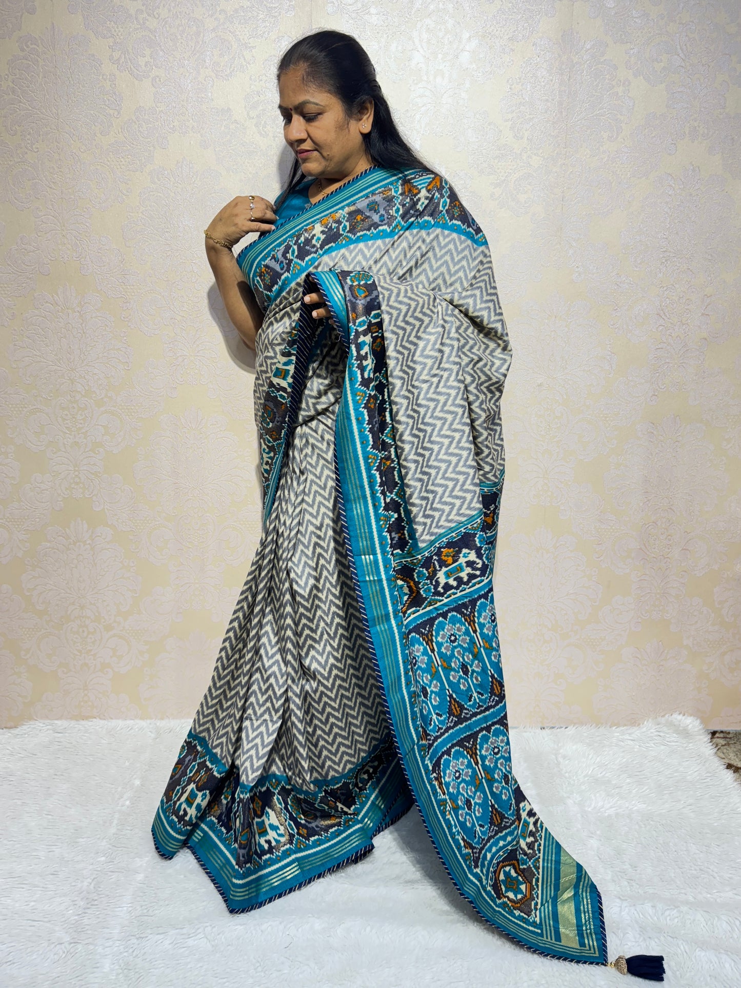 VIPUL AROMA SILK - BULE