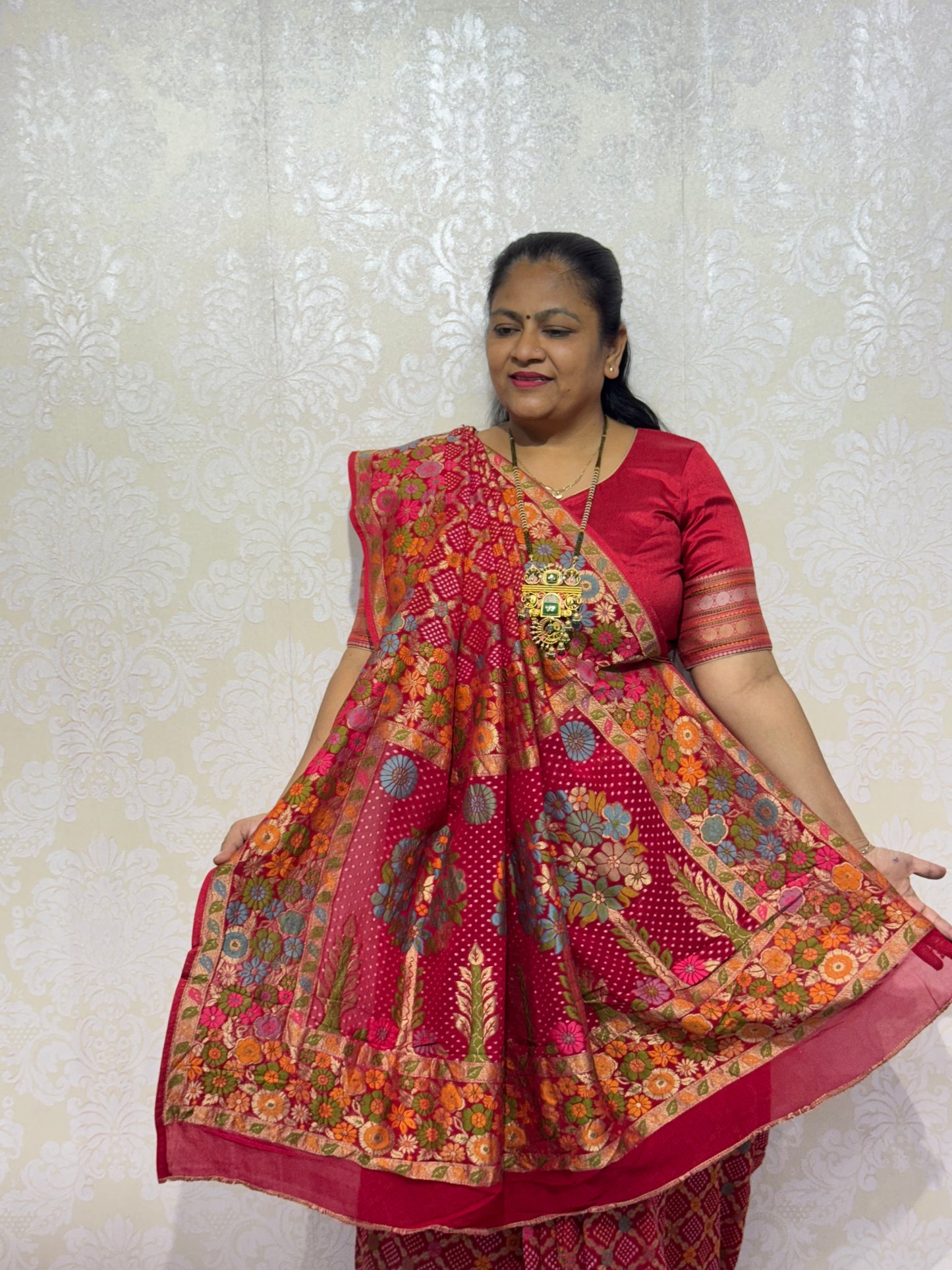 PURE JORJET RED BANDHANI