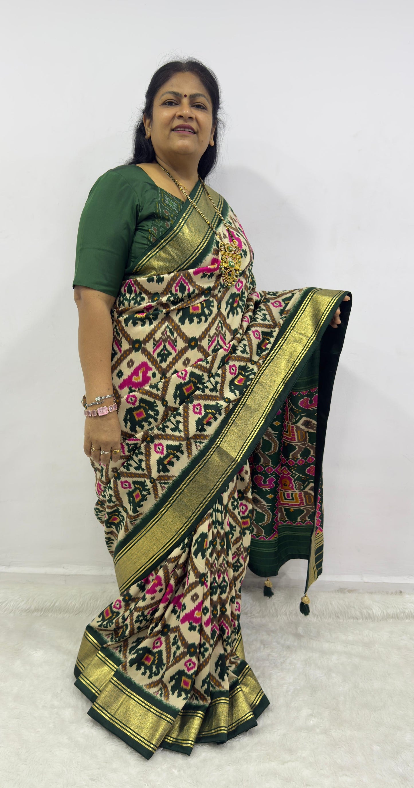 VIPUL AROMA SILK - GREEN