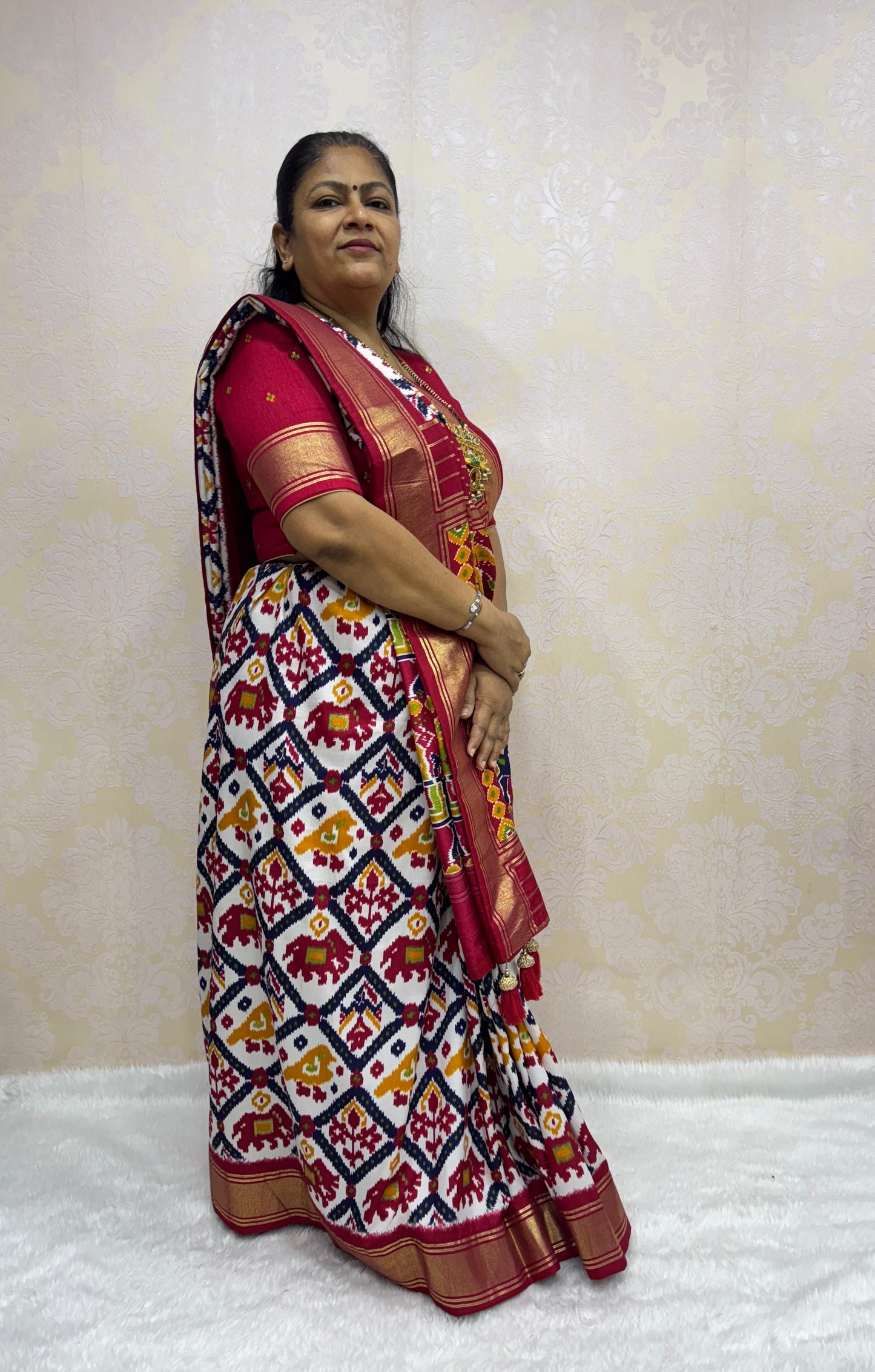 VIPUL AROMA SILK - RED
