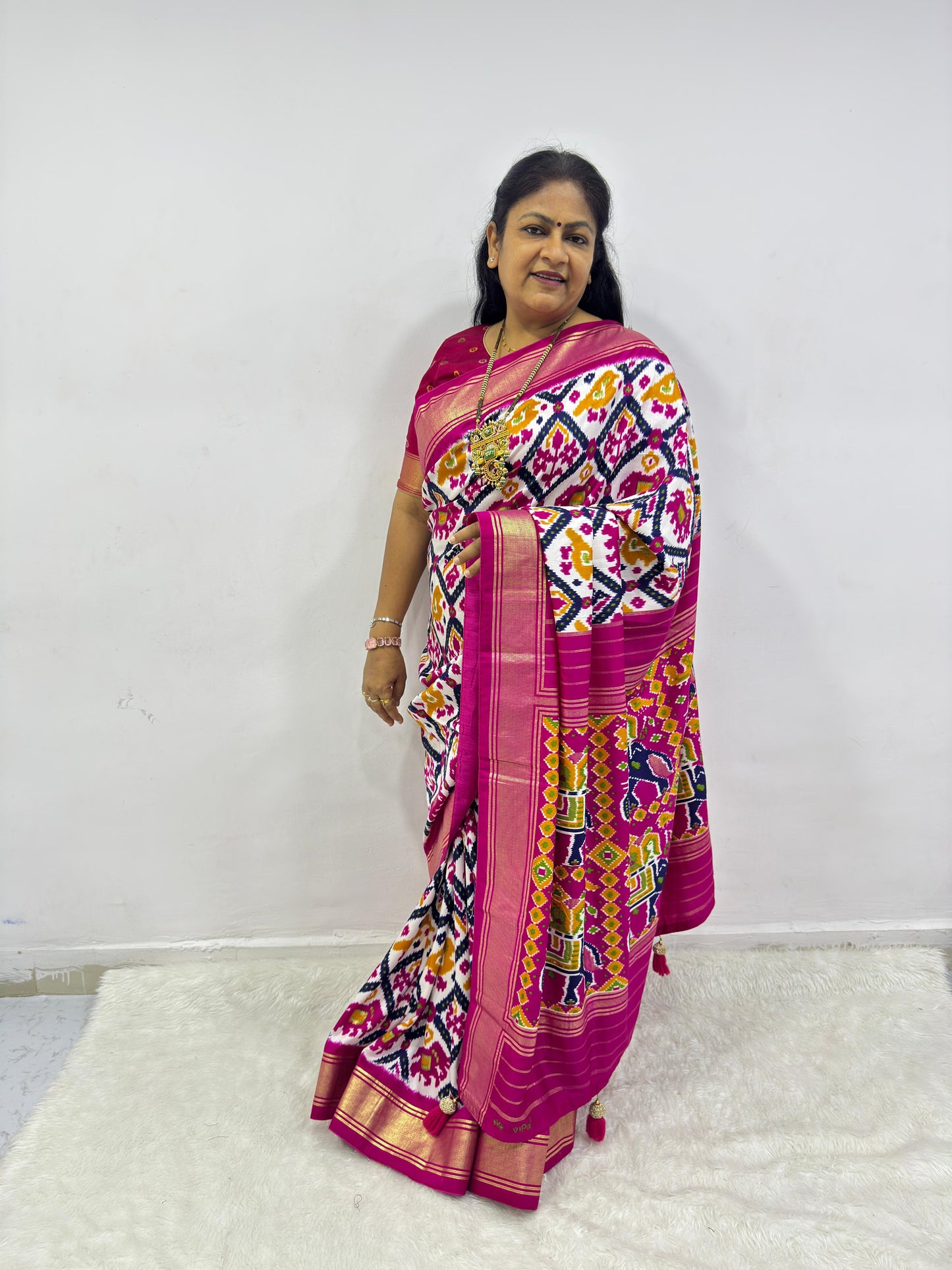 VIPUL AROMA SILK - RANI