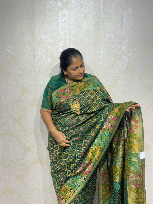 Pure jorjet green bandhani