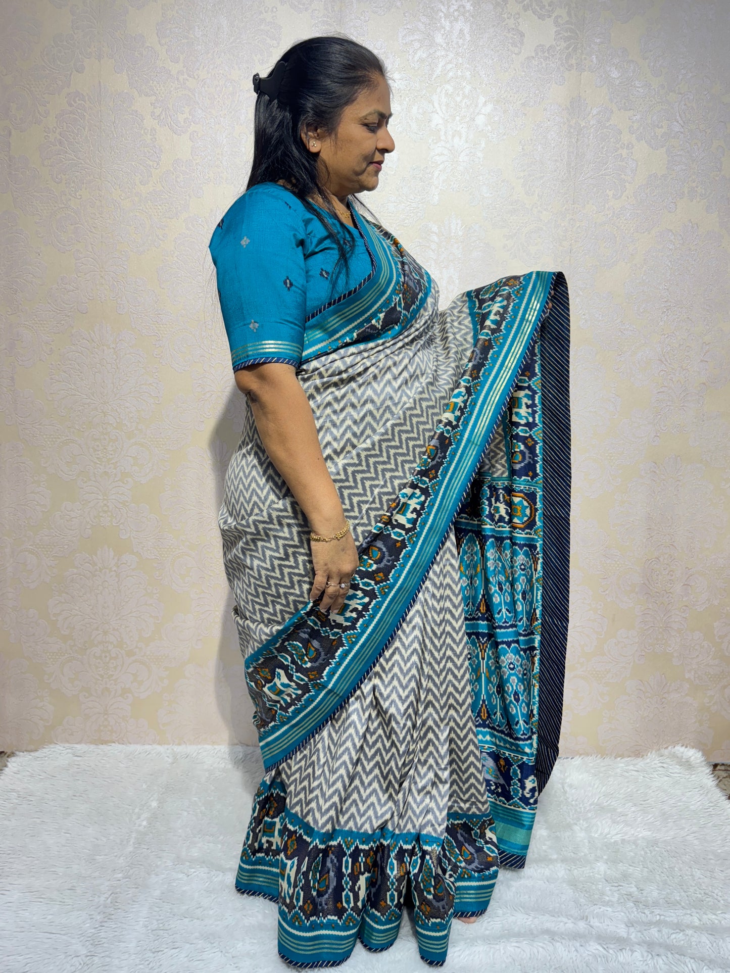 VIPUL AROMA SILK - BULE